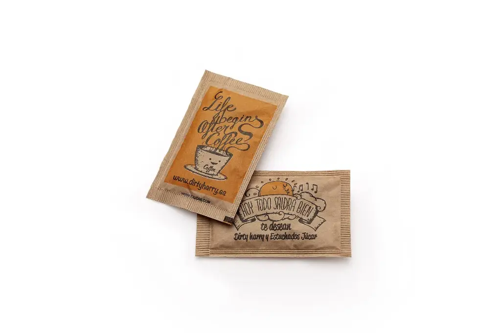 Sobres de azúcar moreno de Dirty Harry